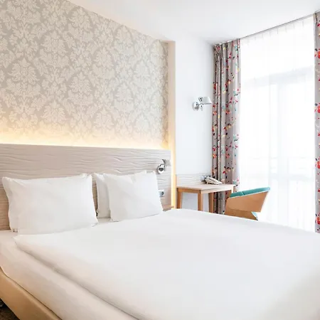Metropol Hotel