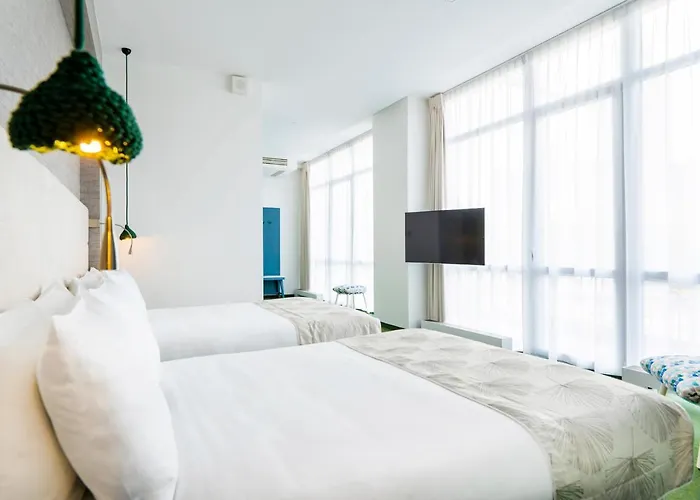 Metropol 3* ורשה