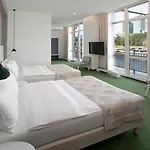Metropol 3*
