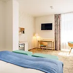 Metropol Hotel 3*