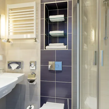 Metropol 3*