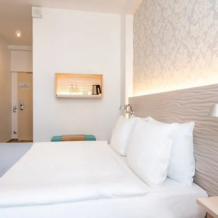Metropol 3*