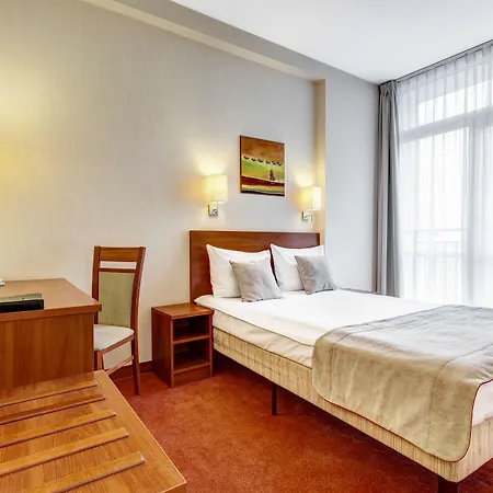 Metropol 3* Βαρσοβία